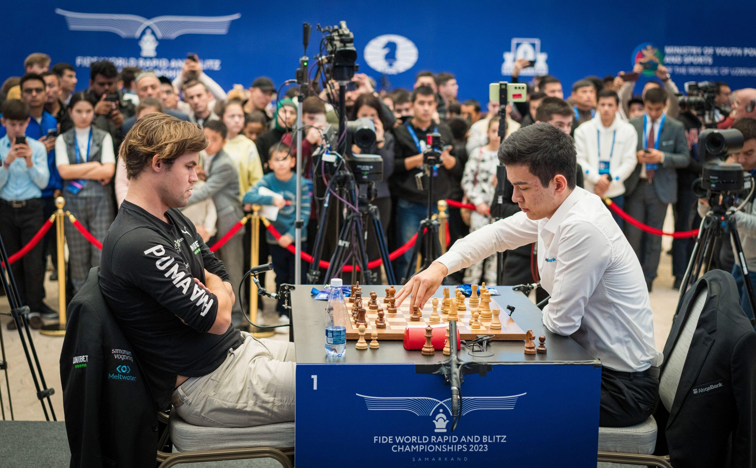 Kejuaraan Catur Dunia 2024: Grandmaster Muda Rusia Unggul